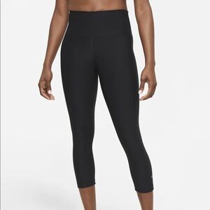 Nike sculpt Women's Cropped Training Leggings‎